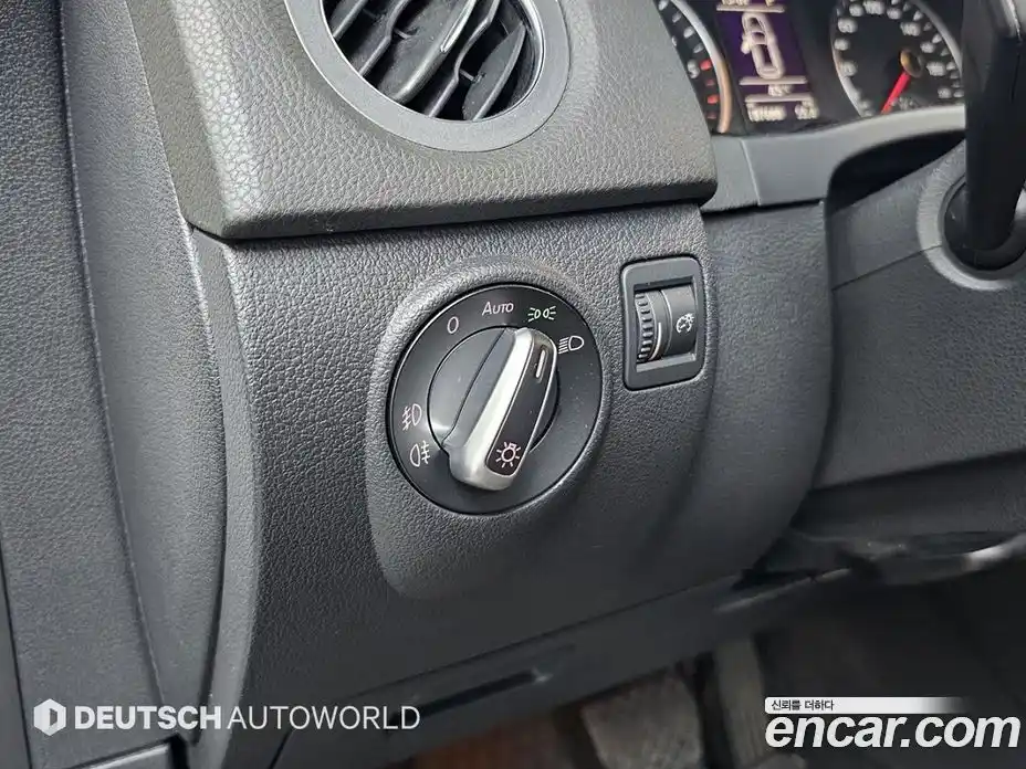 Volkswagen Tiguan 2012 2.0 Автомат в Москве № 199331, фото 16