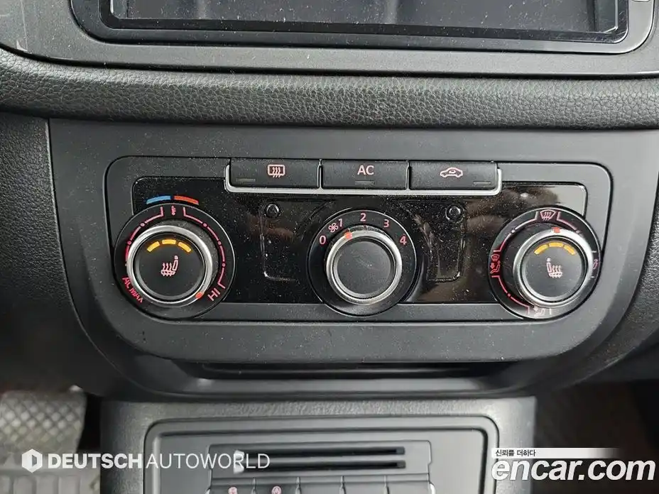 Volkswagen Tiguan 2012 2.0 Автомат в Москве № 199331, фото 17