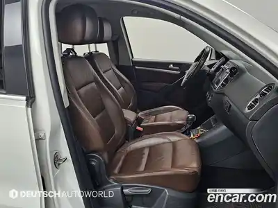 Volkswagen Tiguan 2012 2.0 Автомат в Москве № 199331, миниатюра 10