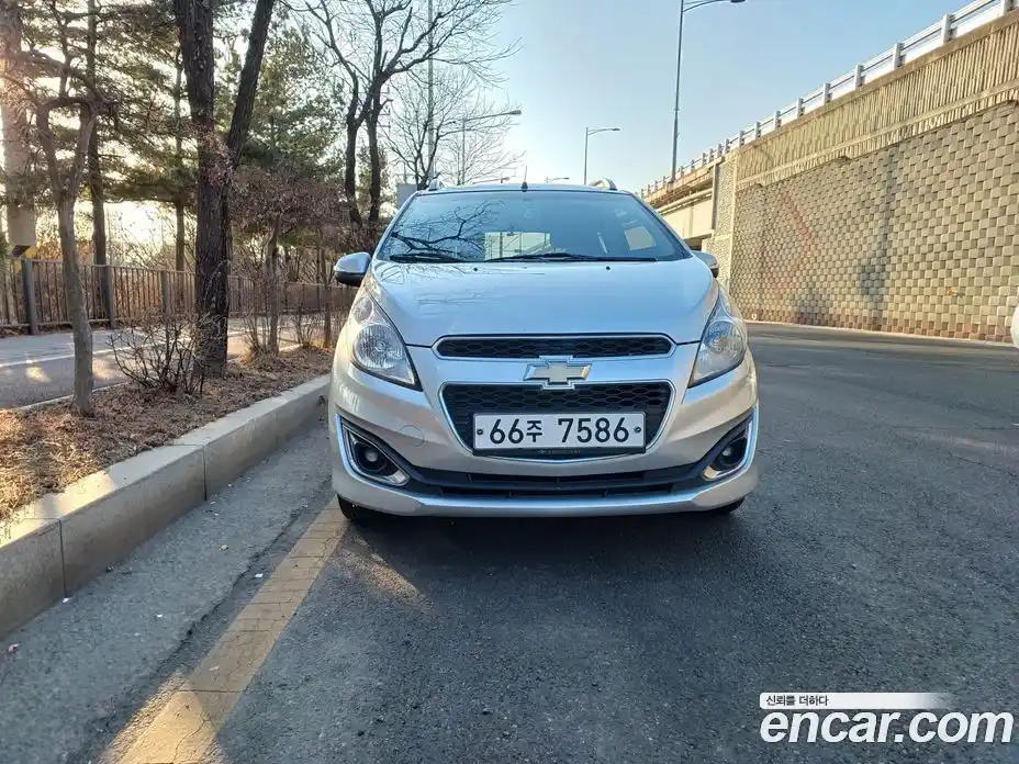 Chevrolet Spark 2014 1.0 Автомат в Москве № 200518, фото 1