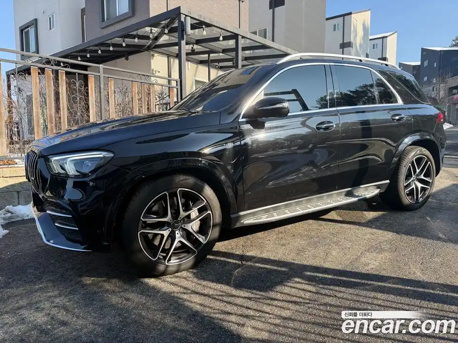 Mercedes-Benz GLE-Class 2023 3.0 Автомат в Москве № 205759, фото 1