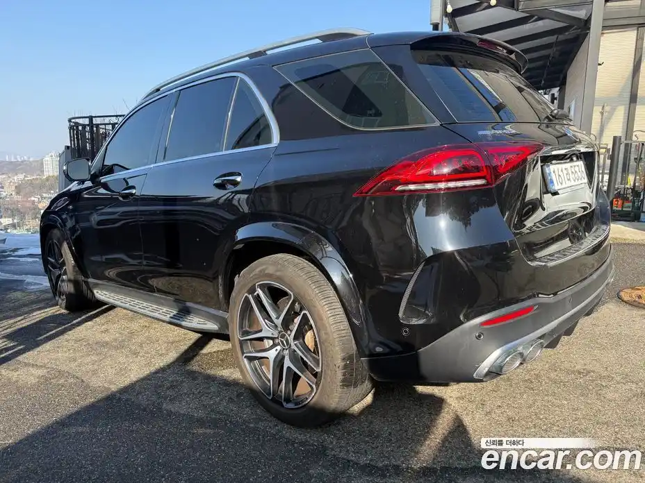 Mercedes-Benz GLE-Class 2023 3.0 Автомат в Москве № 205759, фото 2