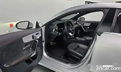 Mercedes-Benz CLA-Class 2024 2.0 Автомат в Москве № 206210, миниатюра 2