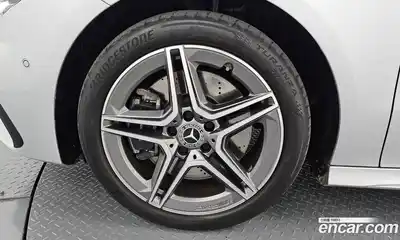 Mercedes-Benz CLA-Class 2024 2.0 Автомат в Москве № 206210, миниатюра 4