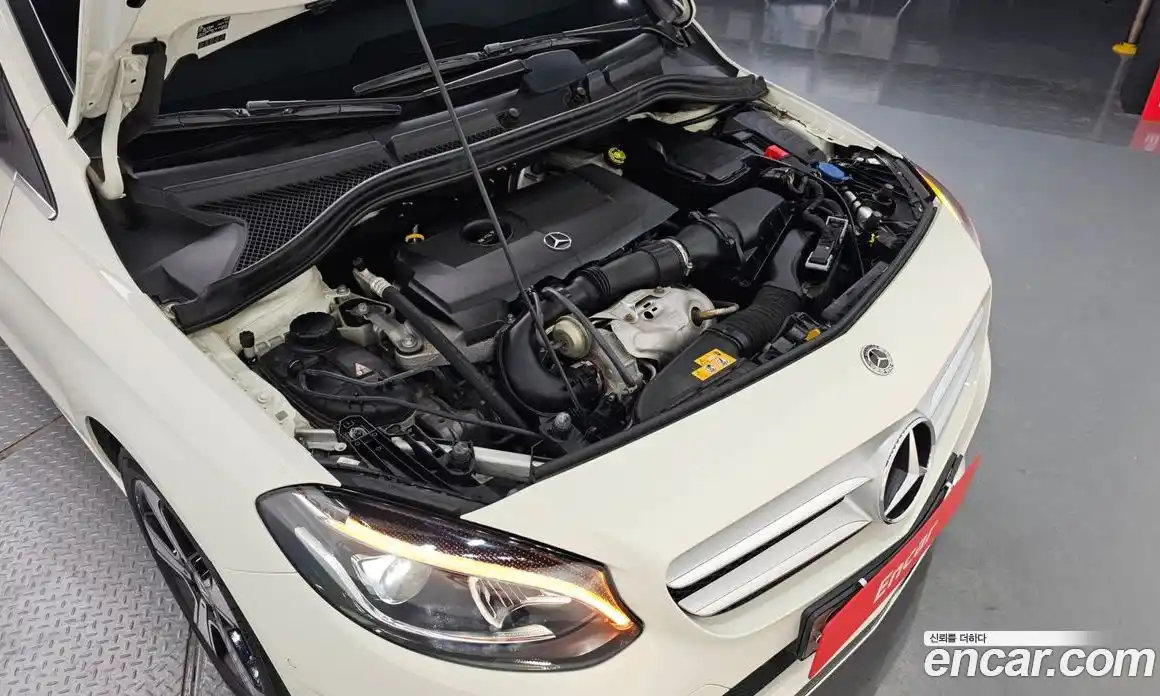 Mercedes-Benz B-Class 2018 2.0 Автомат в Москве № 206748, фото 6