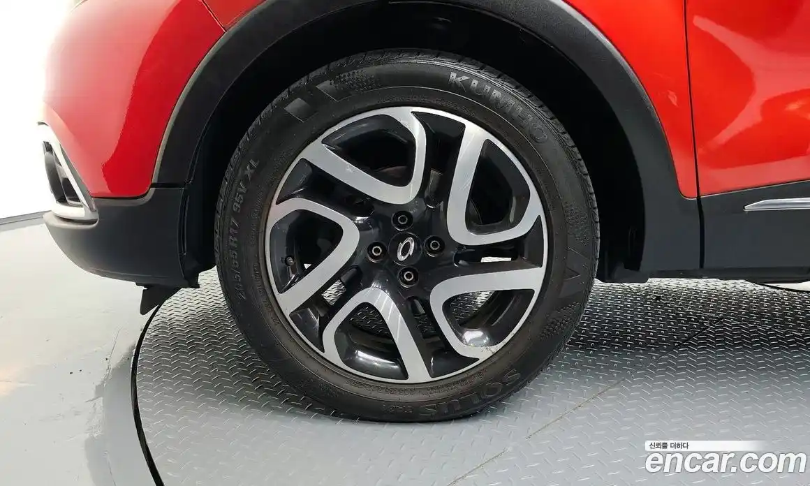 Renault QM3 2015 1.5 Автомат в Москве № 208540, фото 14