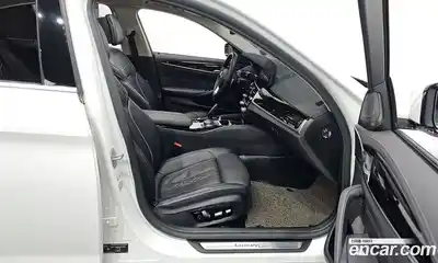 BMW 5-Series 2021 2.0 Автомат в Москве № 211500, миниатюра 11