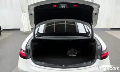 Mercedes-Benz E-Class 2019 1.9 Автомат в Москве № 212085, миниатюра 12