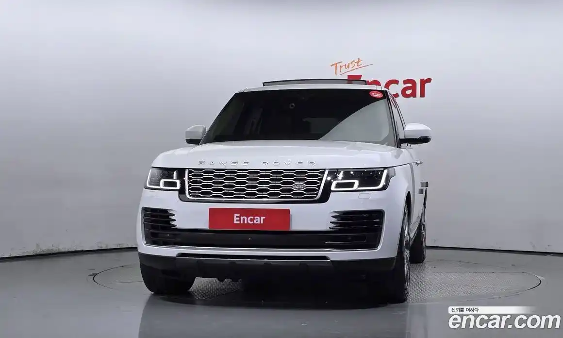 Land Rover Range-Rover 2018 5.0 Автомат в Москве № 213409, фото 3