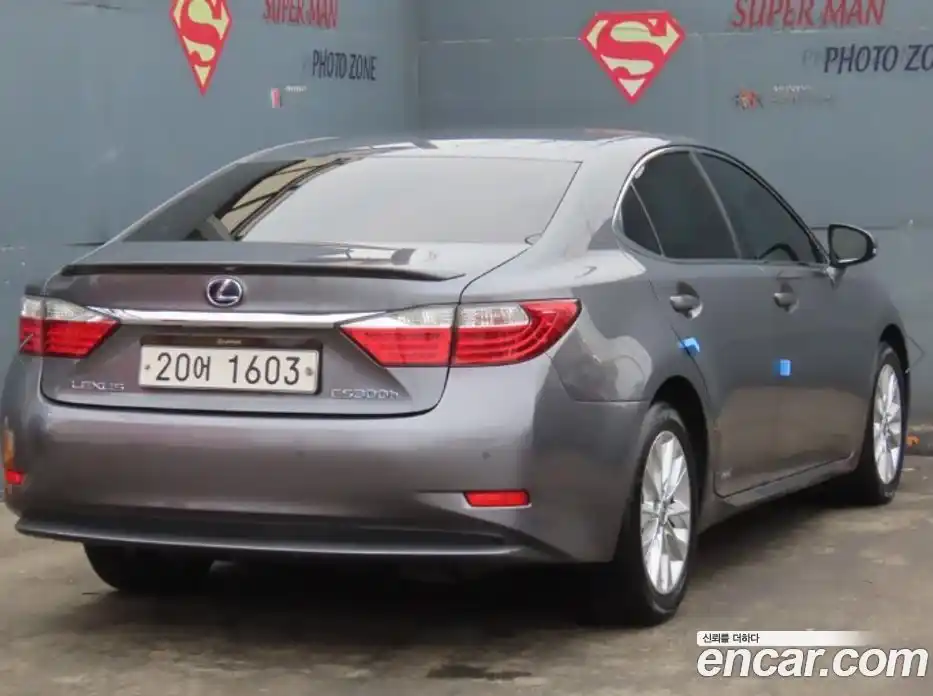 Lexus ES 2013 2.5 Автомат в Москве № 214861, фото 3