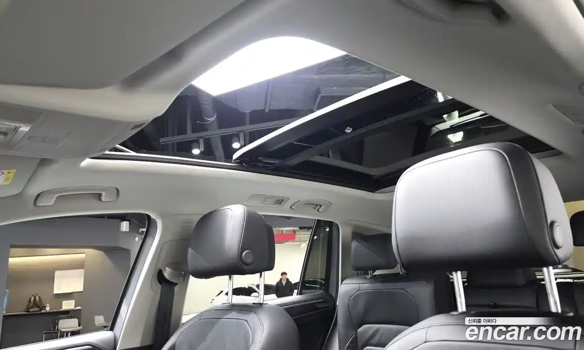 Volkswagen Tiguan 2022 2.0 Автомат в Москве № 214950, фото 12