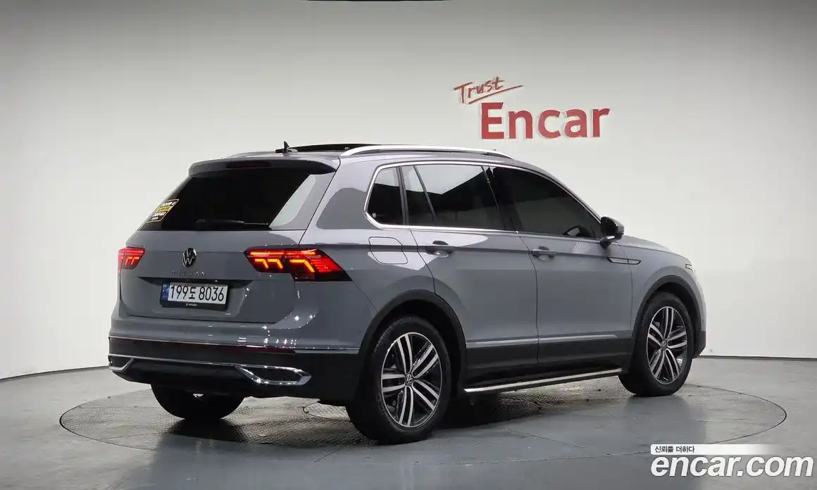 Volkswagen Tiguan 2022 2.0 Автомат в Москве № 214950, фото 19