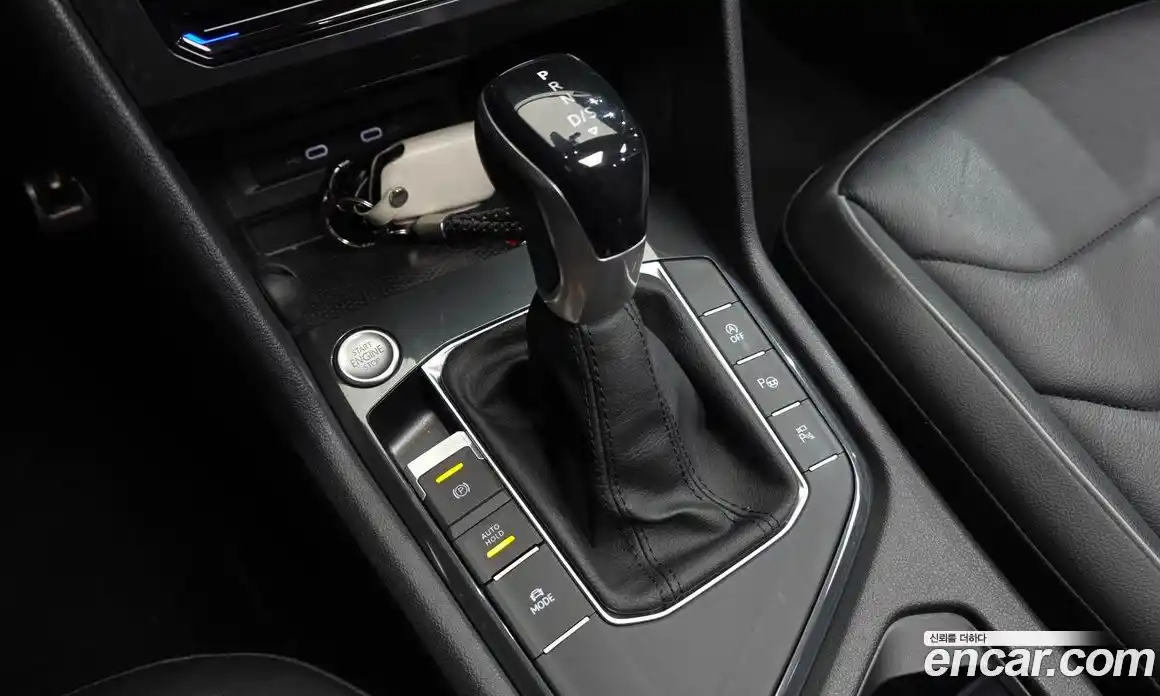 Volkswagen Tiguan 2022 2.0 Автомат в Москве № 214950, фото 5