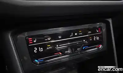 Volkswagen Tiguan 2022 2.0 Автомат в Москве № 214950, миниатюра 8