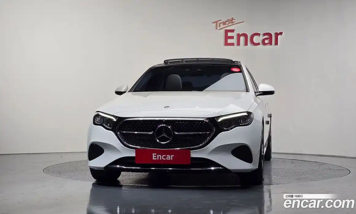 Mercedes-Benz E-Class 2024 2.0 Автомат в Москве № 215982, фото 14