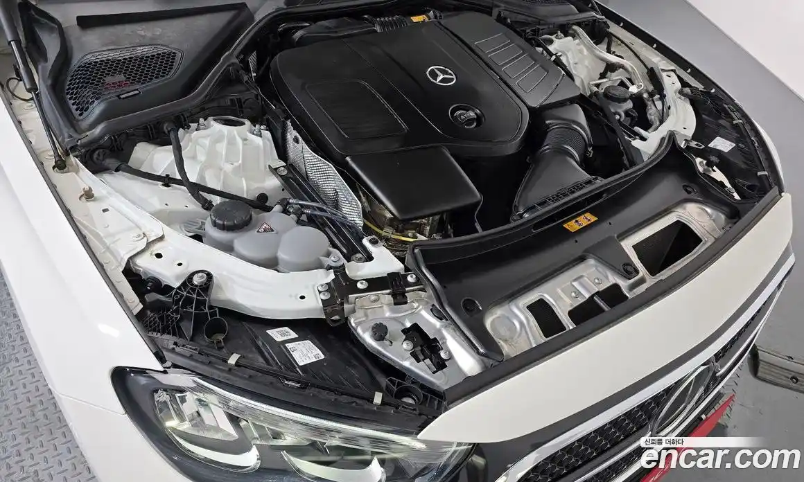 Mercedes-Benz E-Class 2024 2.0 Автомат в Москве № 215982, фото 17