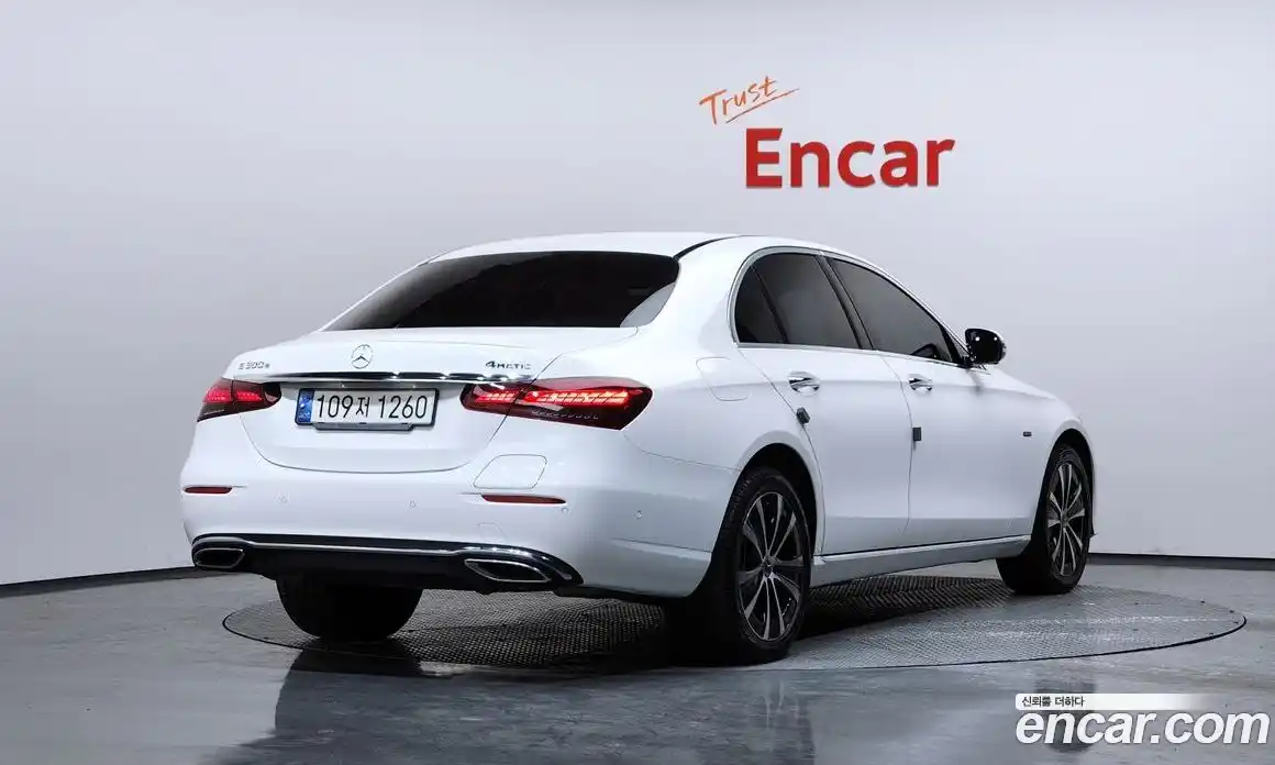 Mercedes-Benz E-Class 2021 2.0 Автомат в Москве № 229524, фото 17