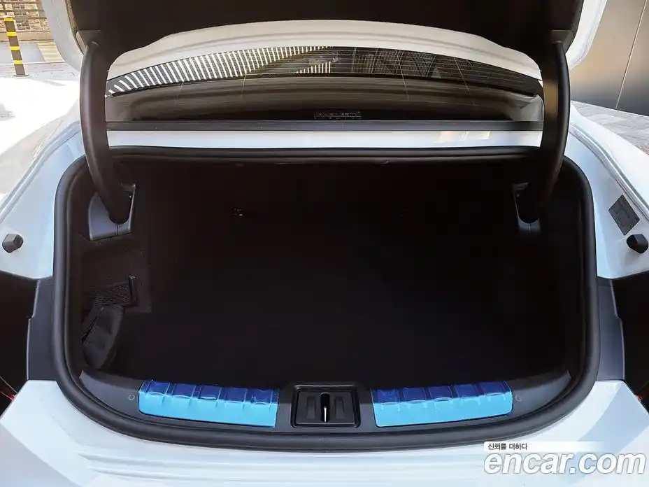 Audi RS e-tron GT 2023 0.1 Автомат в Москве № 230240, фото 18