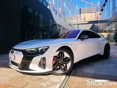 Audi RS e-tron GT 2023 0.1 Автомат в Москве № 230240, миниатюра 2