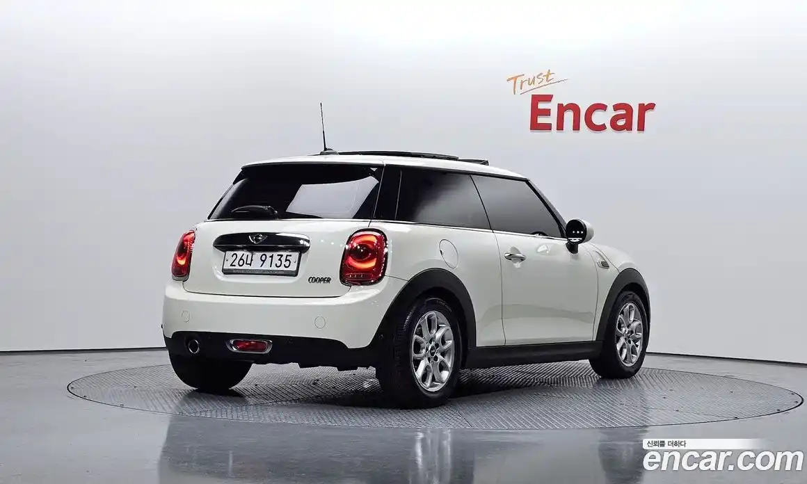 Mini Cooper 2014 1.5 Автомат в Москве № 231486, фото 14