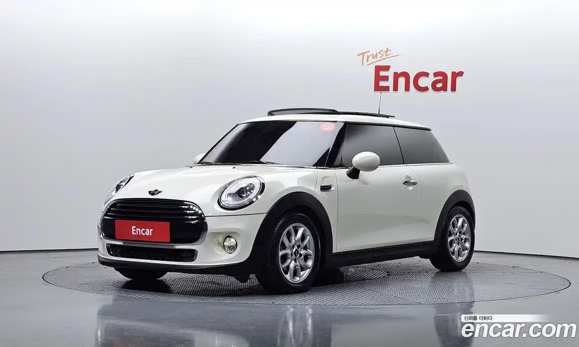 Mini Cooper 2014 1.5 Автомат в Москве № 231486, фото 4