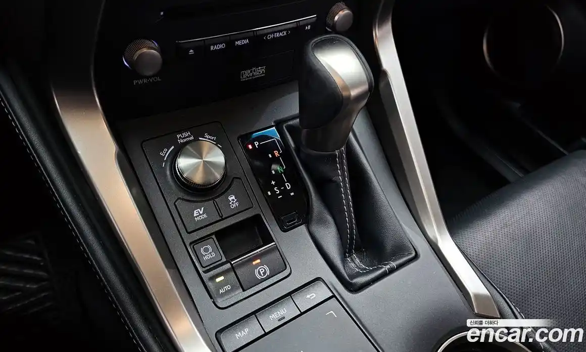 Lexus NX 2019 2.5 Автомат в Москве № 232028, фото 8