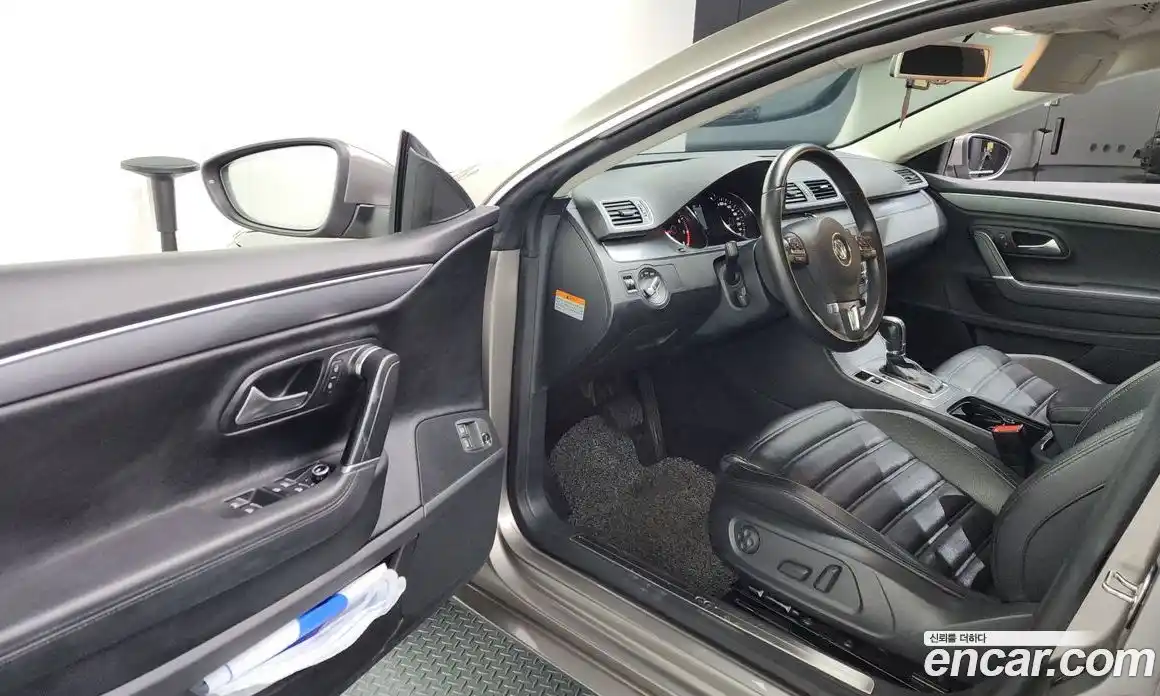 Volkswagen CC 2014 2.0 Автомат в Москве № 232118, фото 10