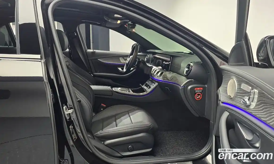 Mercedes-Benz E-Class 2023 2.0 Автомат в Москве № 239392, фото 11