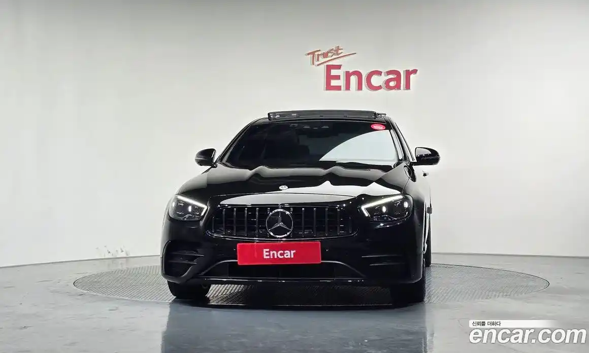 Mercedes-Benz E-Class 2023 2.0 Автомат в Москве № 239392, фото 3