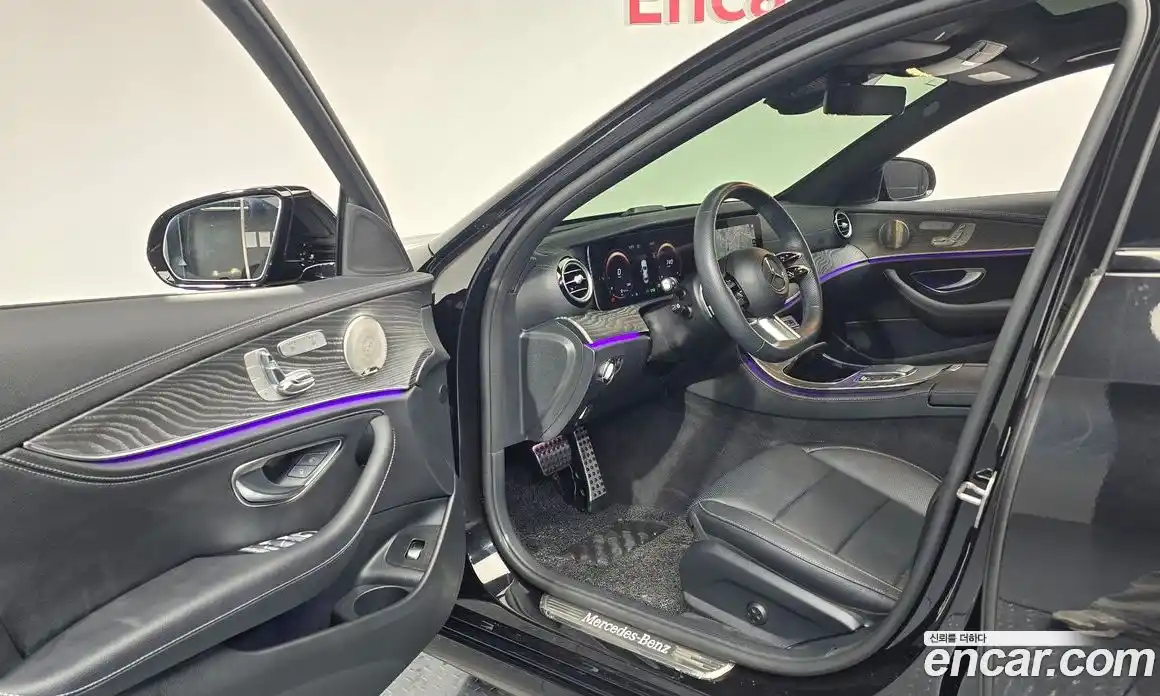 Mercedes-Benz E-Class 2023 2.0 Автомат в Москве № 239392, фото 10