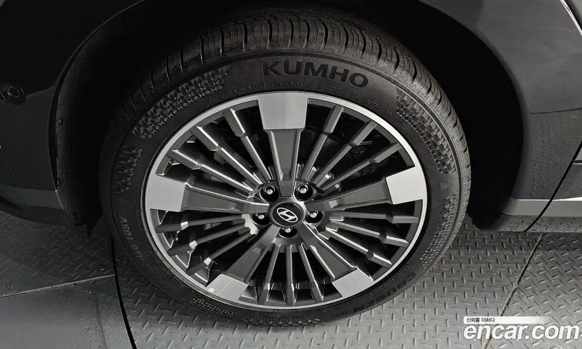 Hyundai Santa Fe 2025 1.6 Автомат в Москве № 274018, фото 12