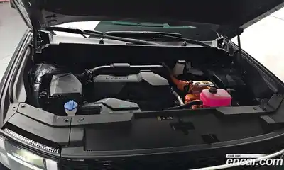 Hyundai Santa Fe 2025 1.6 Автомат в Москве № 274018, миниатюра 9