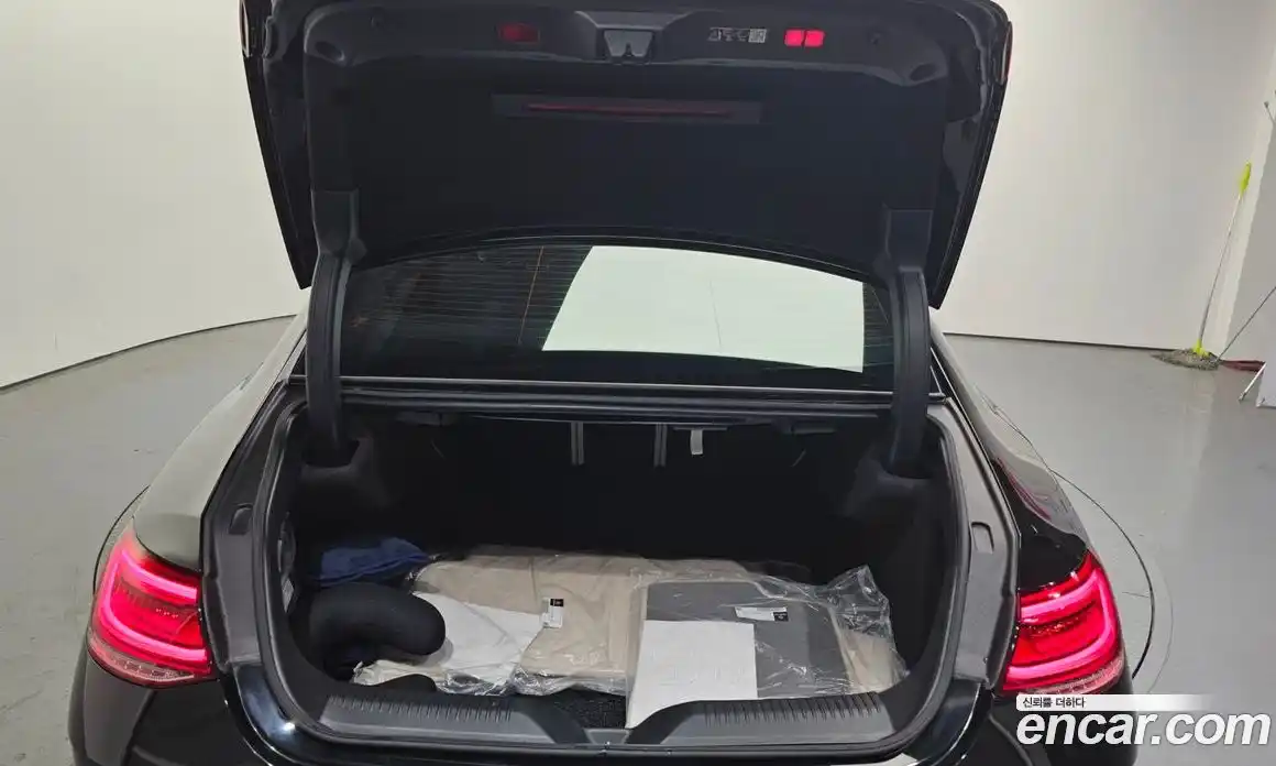 Mercedes-Benz CLS-Class 2023 2.0 Автомат в Москве № 307656, фото 16