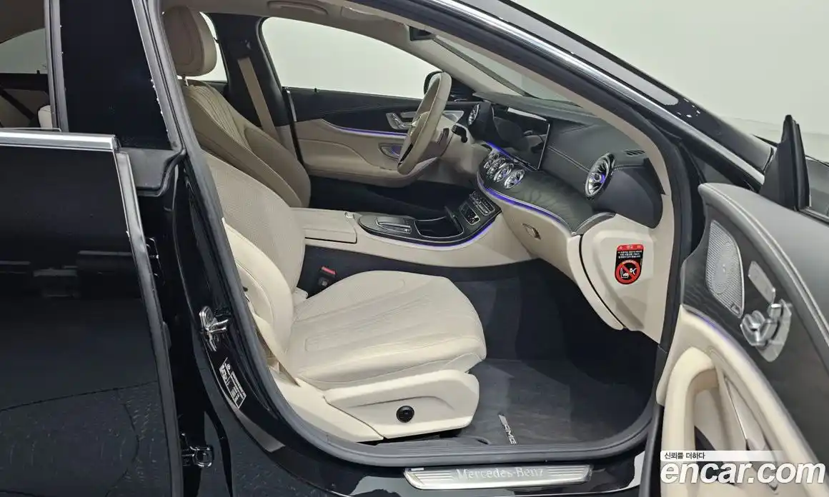 Mercedes-Benz CLS-Class 2023 2.0 Автомат в Москве № 307656, фото 20