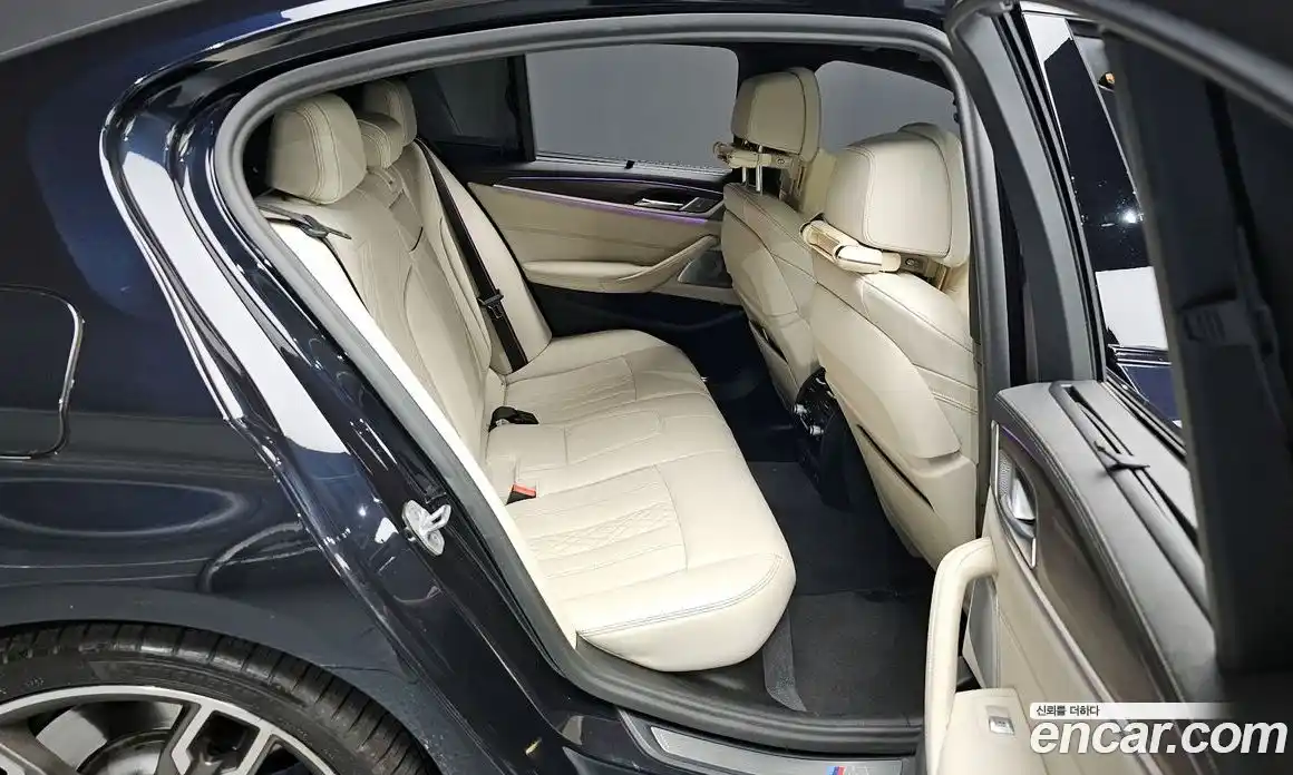 BMW 5-Series 2021 4.4 Автомат в Москве № 363872, фото 12