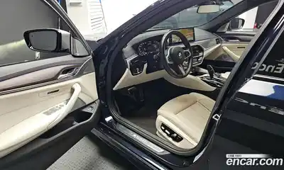 BMW 5-Series 2021 4.4 Автомат в Москве № 363872, миниатюра 10