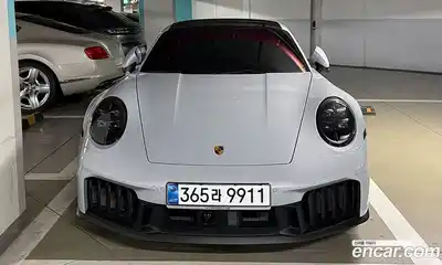 Porsche 911, 2025