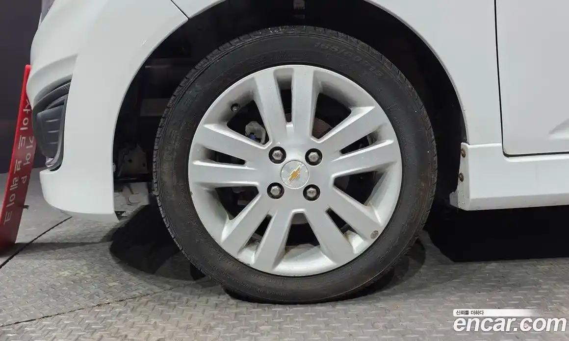 Chevrolet Spark 2014 1.0 Автомат в Москве № 37994, фото 8