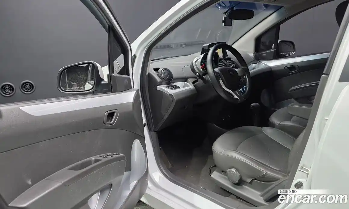 Chevrolet Spark 2014 1.0 Автомат в Москве № 37994, фото 10