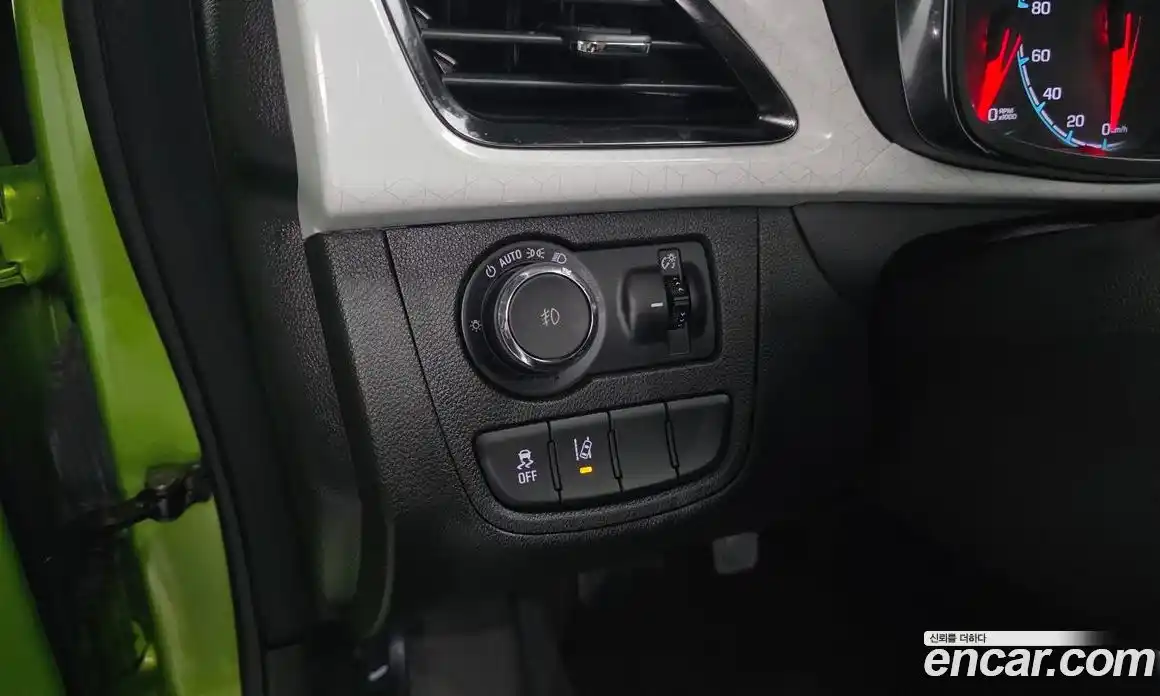 Chevrolet Spark 2016 1.0 Механическая в Москве № 38986, фото 16