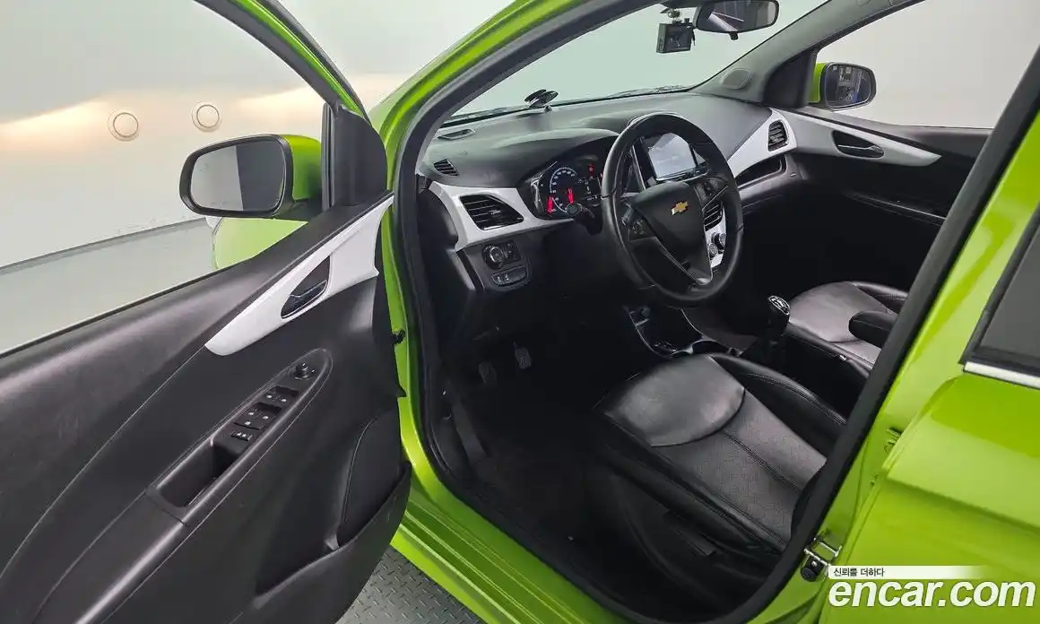 Chevrolet Spark 2016 1.0 Механическая в Москве № 38986, фото 10