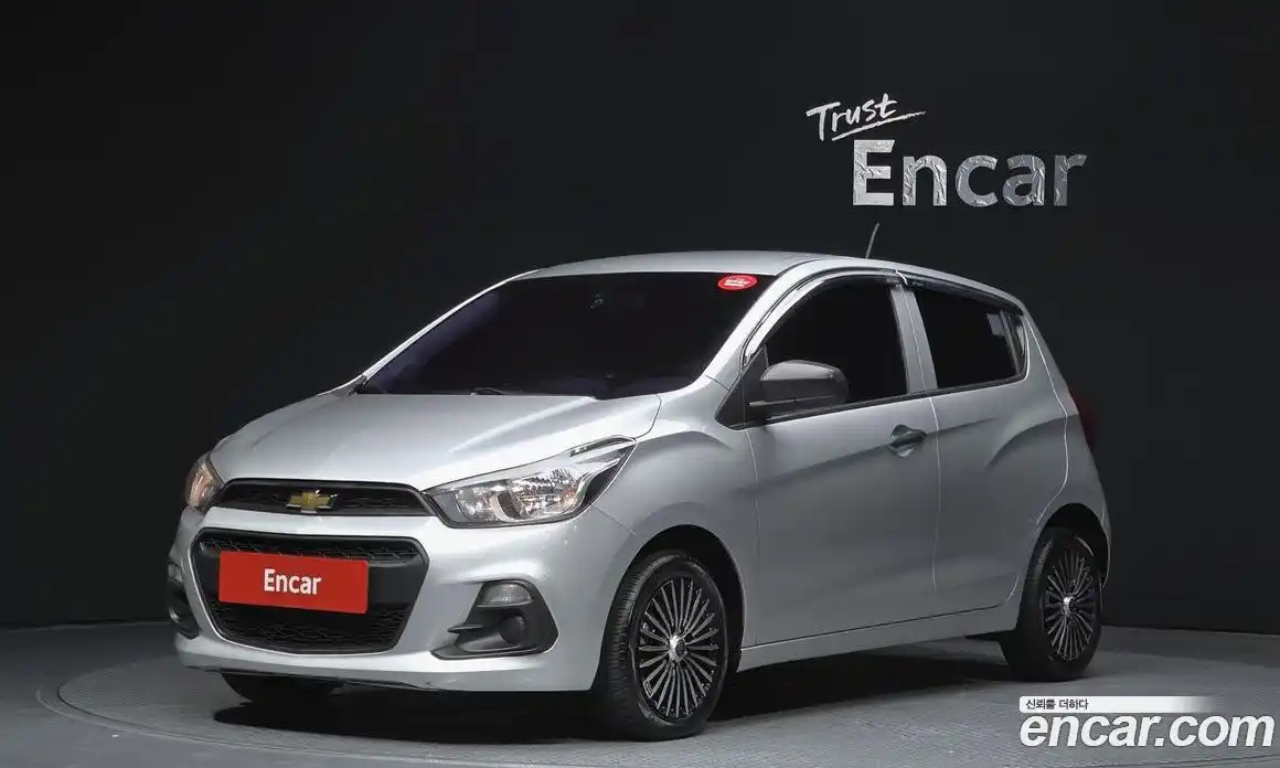 Chevrolet Spark 2016 1.0 Автомат в Москве № 396150, фото 1