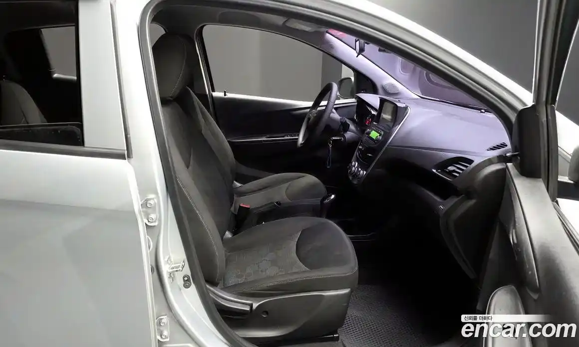 Chevrolet Spark 2016 1.0 Автомат в Москве № 396150, фото 10