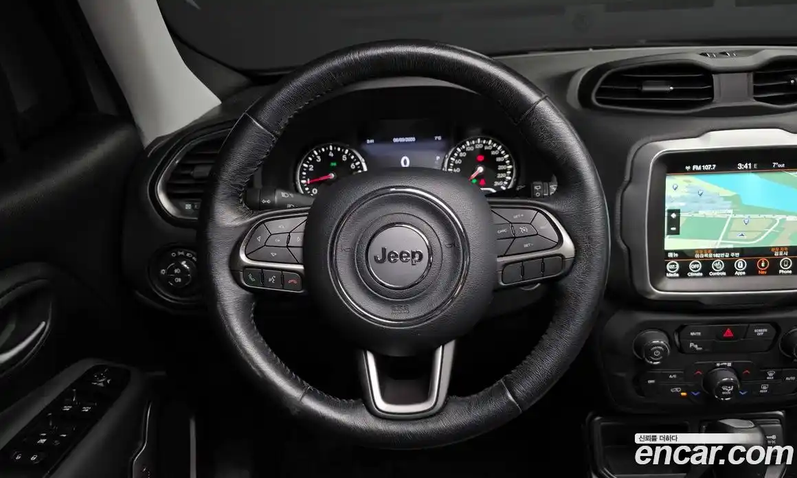 Jeep Renegade 2021 2.4 Автомат в Москве № 401737, фото 13