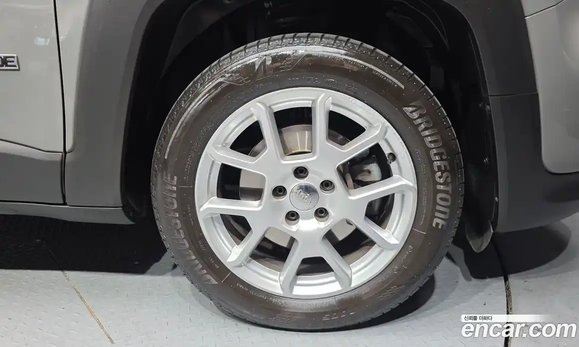 Jeep Renegade 2021 2.4 Автомат в Москве № 401737, фото 5