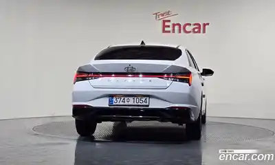 Hyundai Avante 2023 1.6 Автомат в Москве № 43365, миниатюра 3