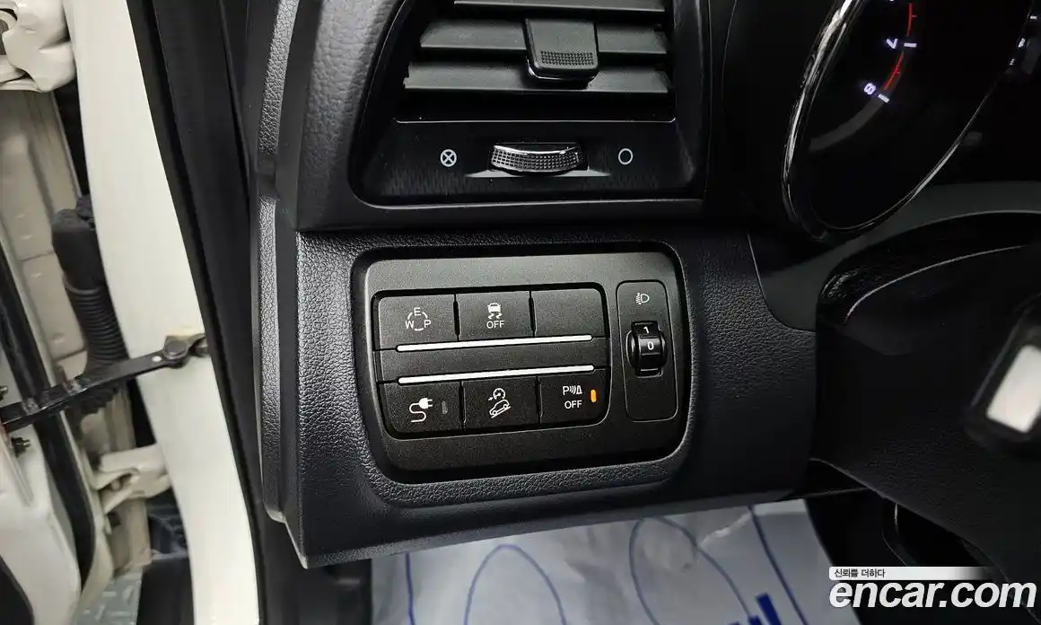 SsangYong TIBOLI 2019 1.6 Автомат в Москве № 454349, фото 13