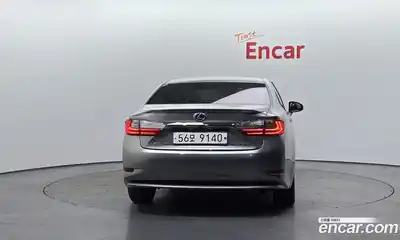 Lexus ES 2018 2.5 Автомат в Москве № 465329, миниатюра 4