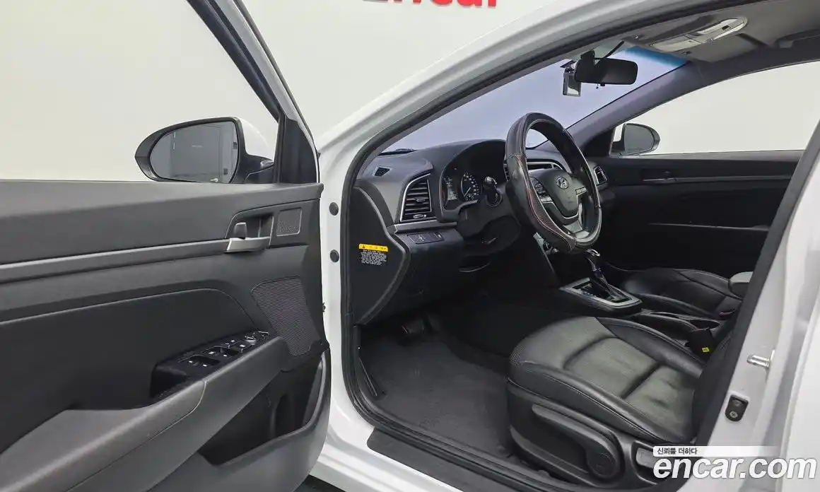 Hyundai Avante 2017 1.6 Автомат в Москве № 47619, фото 13