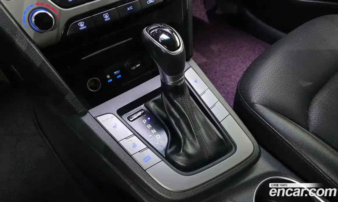 Hyundai Avante 2017 1.6 Автомат в Москве № 47619, фото 15